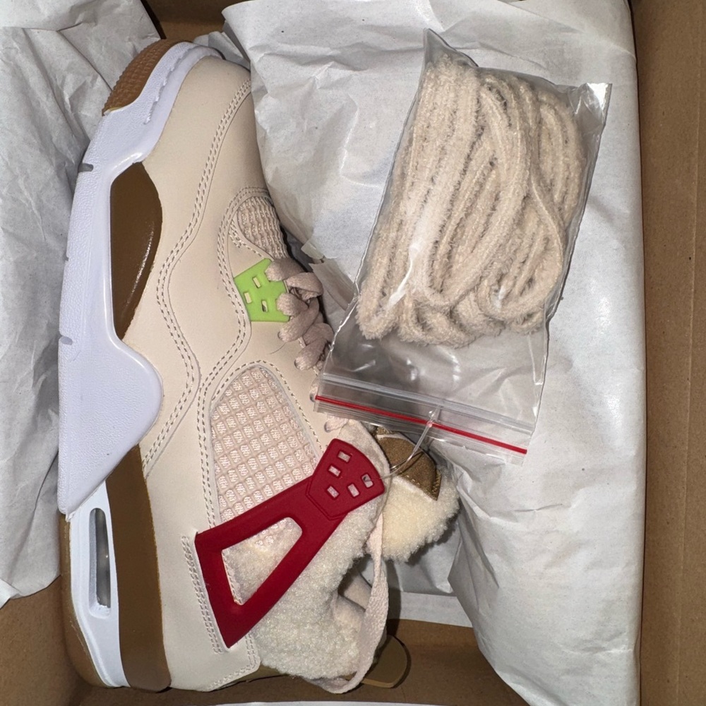 Jordan 4 Retro ‘ Wild Things ‘